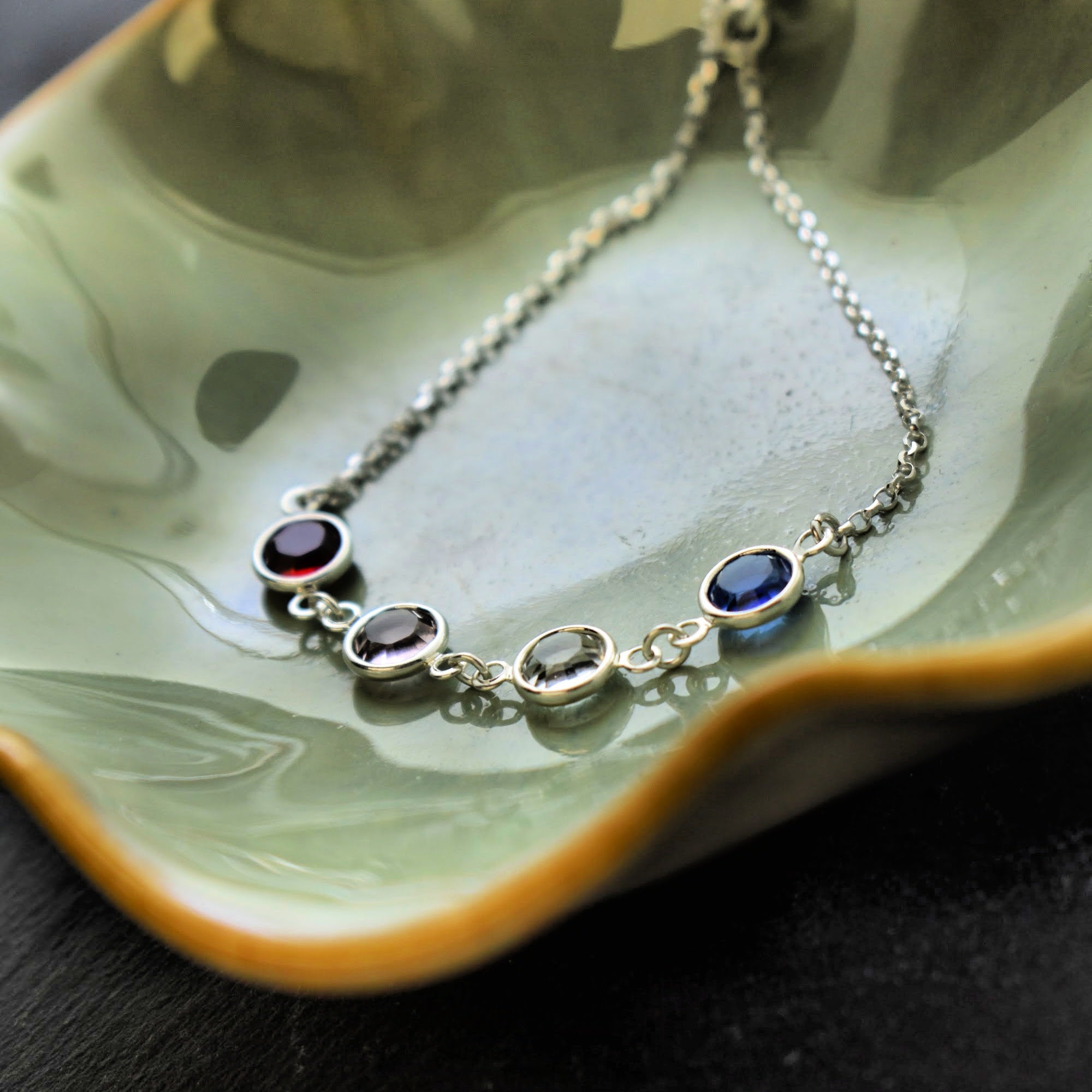 Personalized Crystal Birthstone Bracelet for Mother. Gift to Mom.