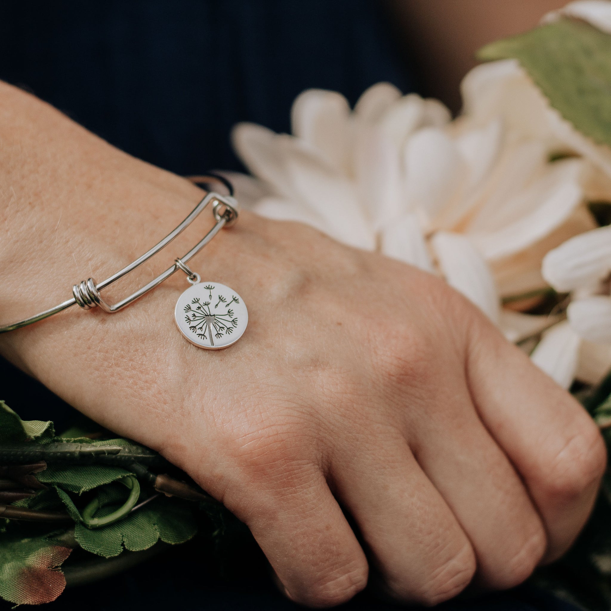Mother and Daughter Dandelion Bangle Bracelet Set in Sterling Silver a -  Mom and Three Daughters